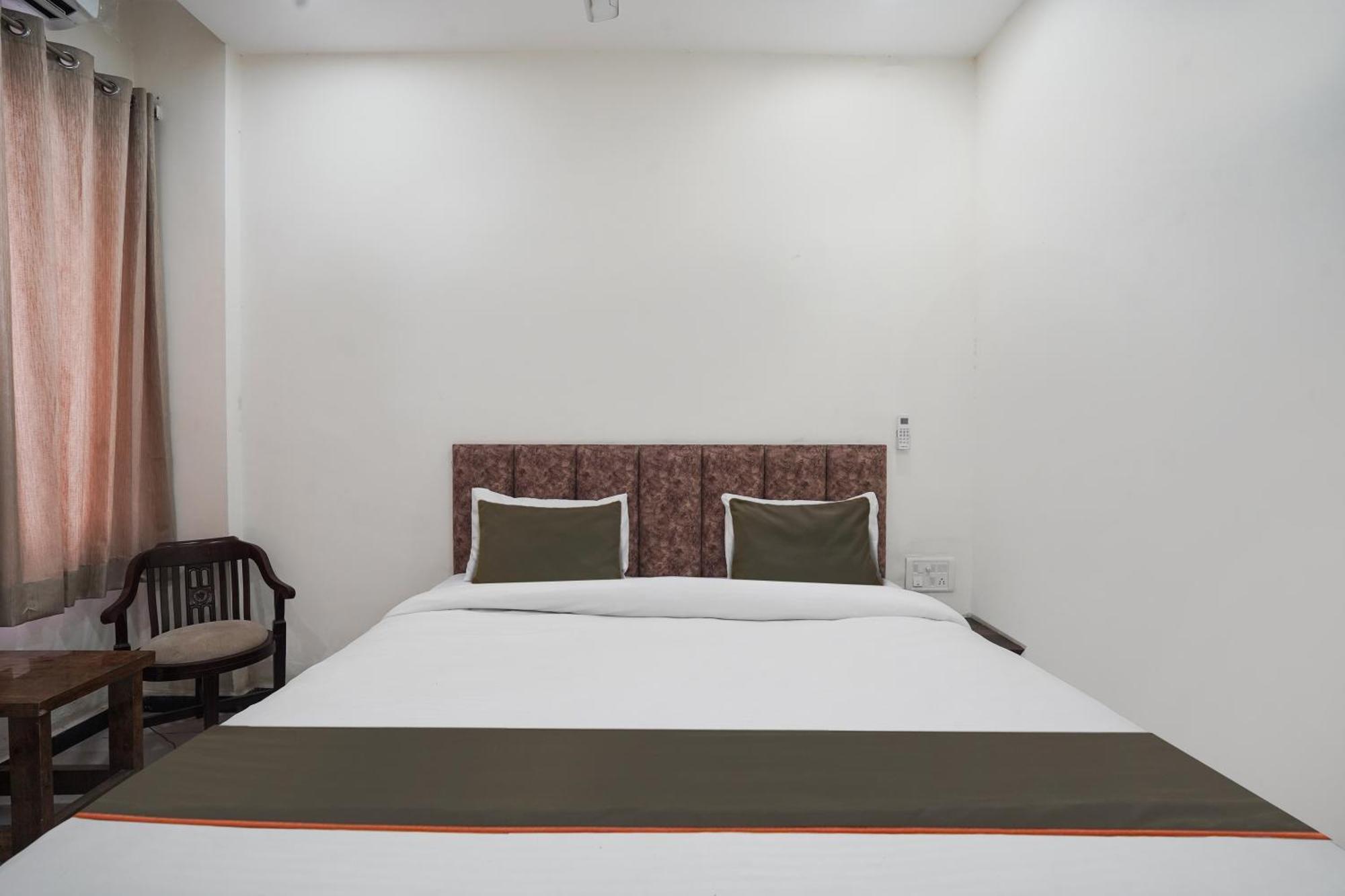 Townhouse Amanaka Formerly Hotel City Pride Rāipur Eksteriør bilde