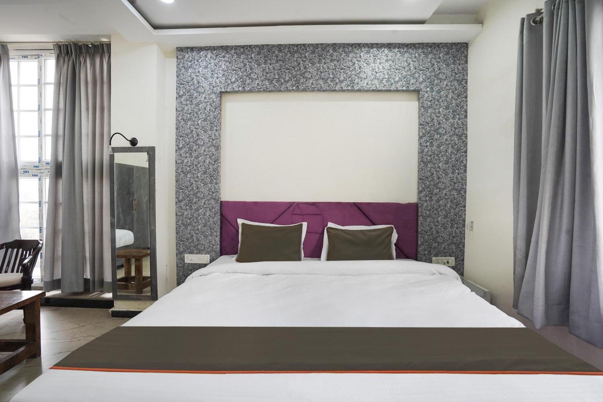 Townhouse Amanaka Formerly Hotel City Pride Rāipur Eksteriør bilde