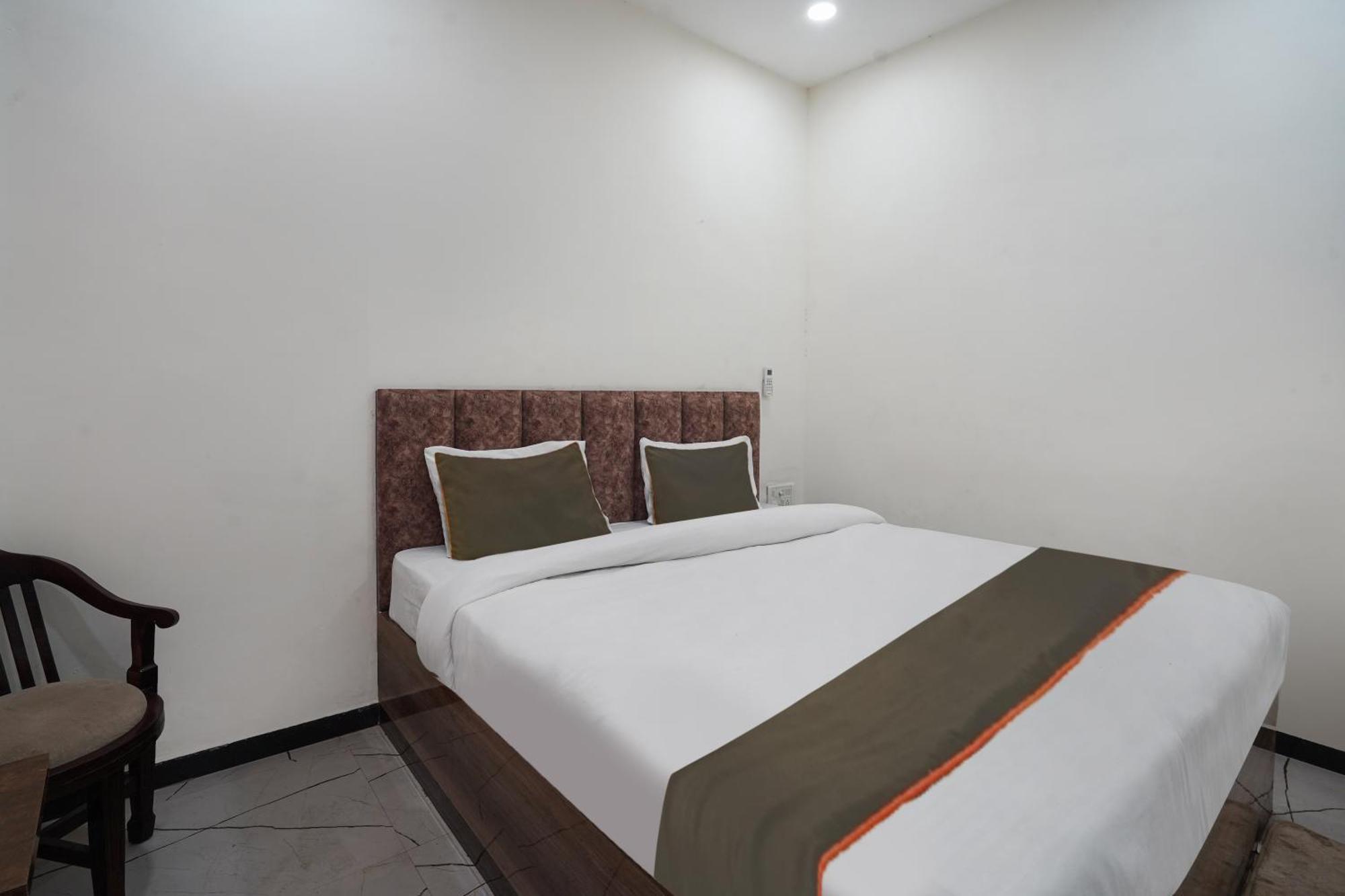 Townhouse Amanaka Formerly Hotel City Pride Rāipur Eksteriør bilde
