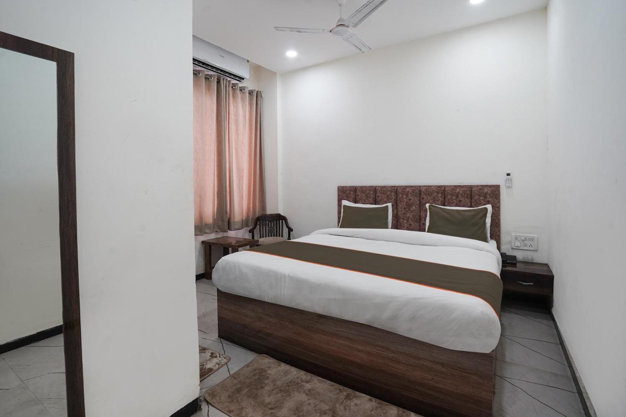 Townhouse Amanaka Formerly Hotel City Pride Rāipur Eksteriør bilde